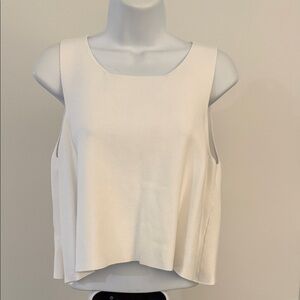 BCBGMaxAzria Cream Sleeveless Scoop Neck Tank